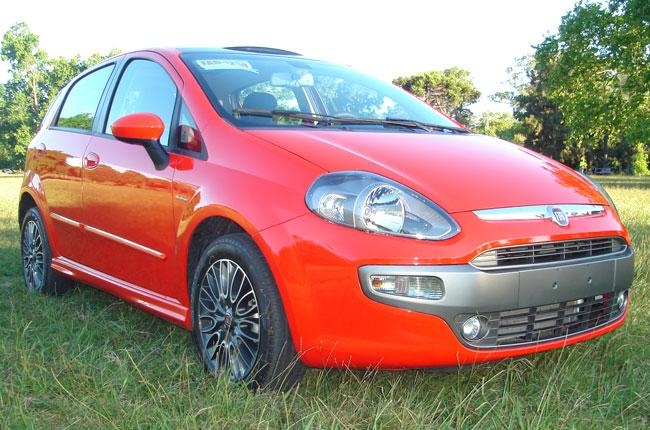 Test Fiat Punto Sporting Dualogic Conduciendo