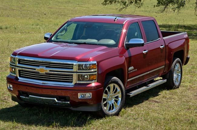 Fuerza y lujo para la Chevrolet Silverado - Conduciendo.com