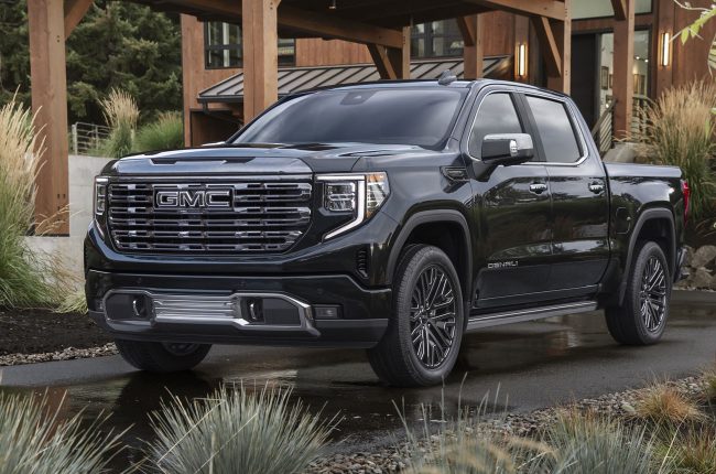 Test: GMC Sierra 1500 Denali Ultimate 2023 -Conduciendo.com